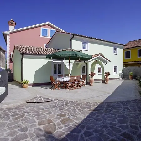 Pokrajac In Rovinjsko Selo - Haus Fuer 4-5 Personen Holiday home *